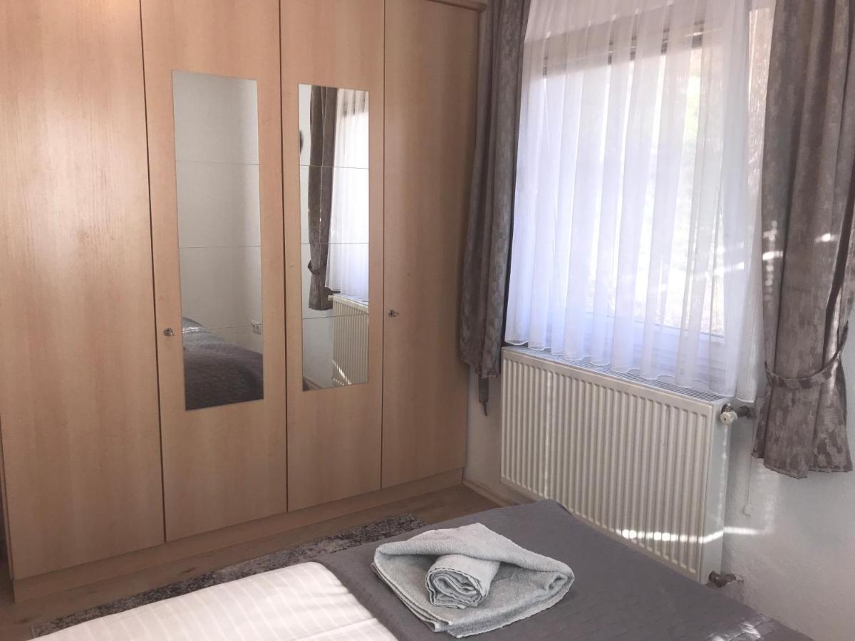Apartmani Kuzmanovic Stan Na Dan 多博伊 外观 照片